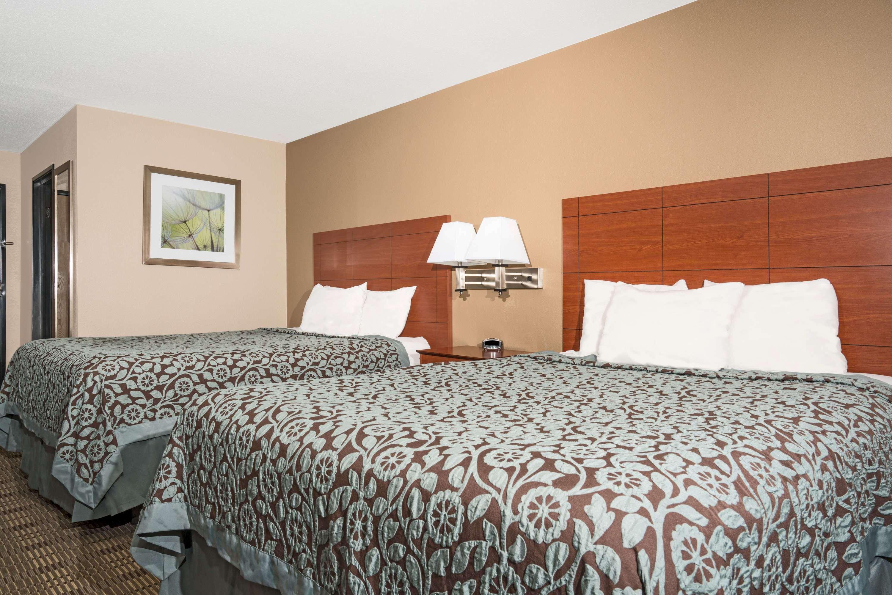 Days Inn By Wyndham Mankato Εξωτερικό φωτογραφία