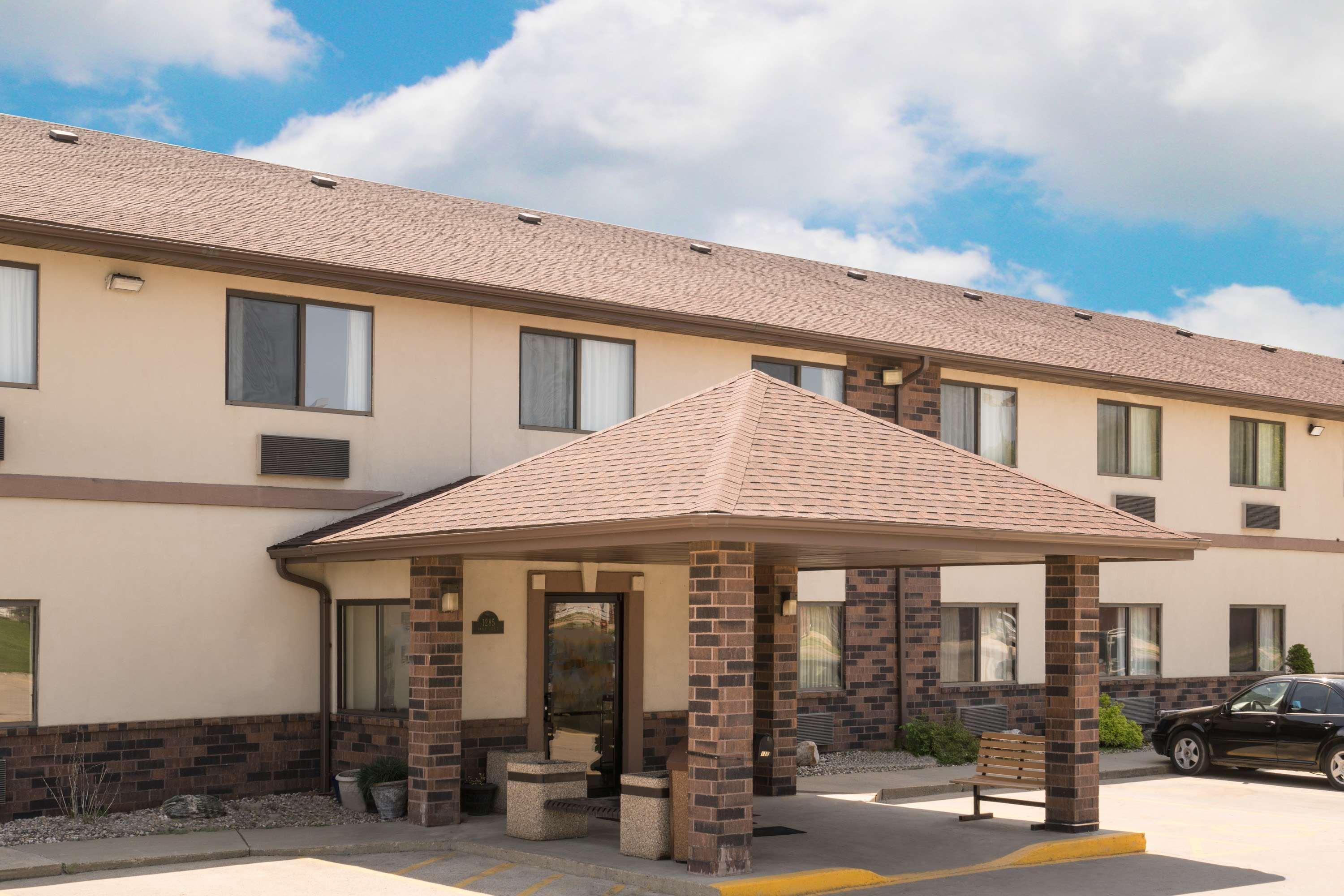 Days Inn By Wyndham Mankato Εξωτερικό φωτογραφία