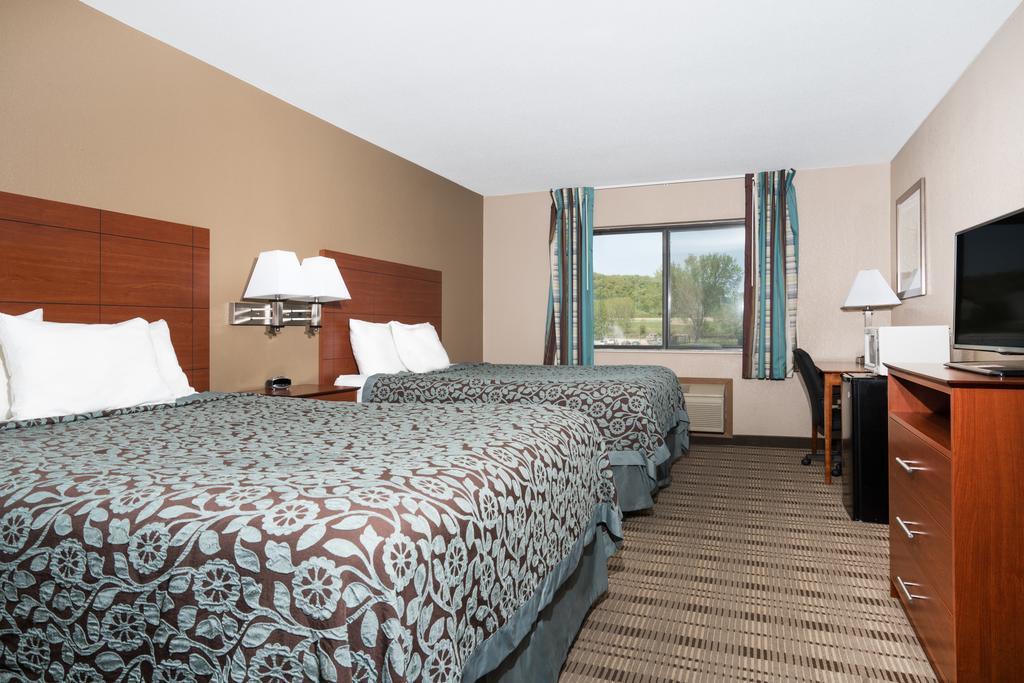 Days Inn By Wyndham Mankato Εξωτερικό φωτογραφία